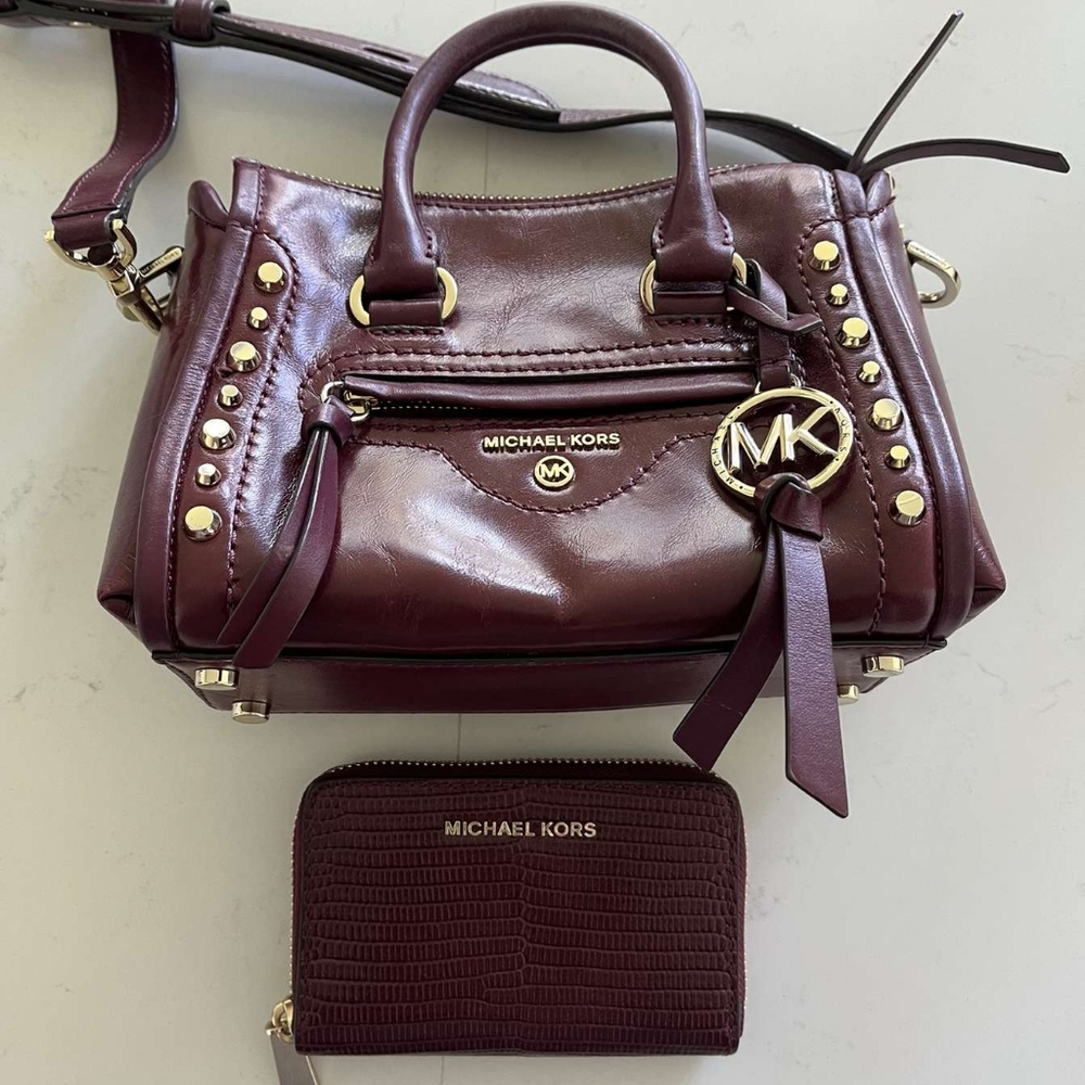 Michael Kors crossbody bag